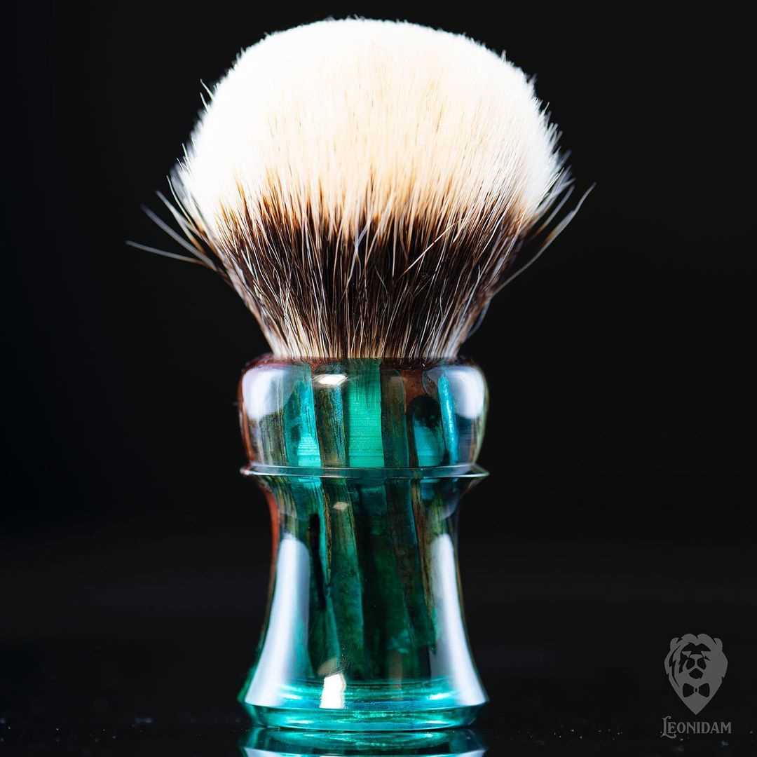 Handmade shaving brush “Laguna”, with mixed resin and stabilized wood handle.