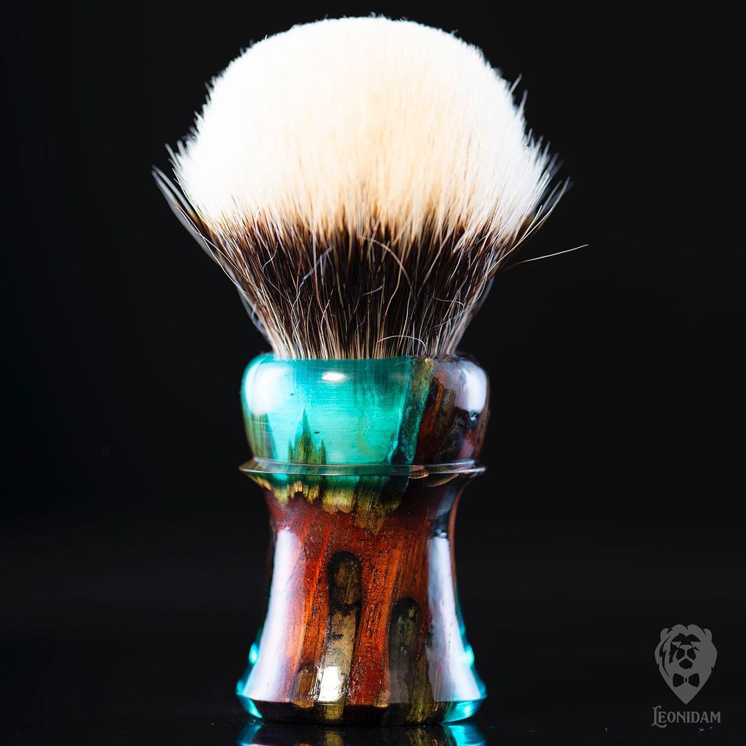 Handmade shaving brush “Laguna”, with mixed resin and stabilized wood handle.