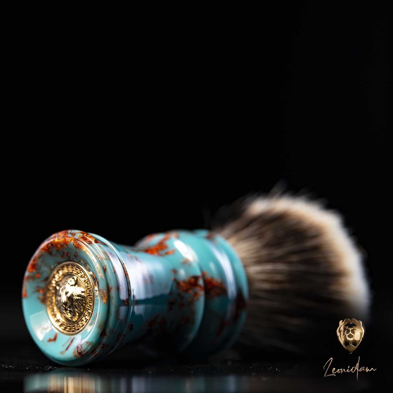 Handmade Shaving Brush "Tumultus" in polished blue and copper resin