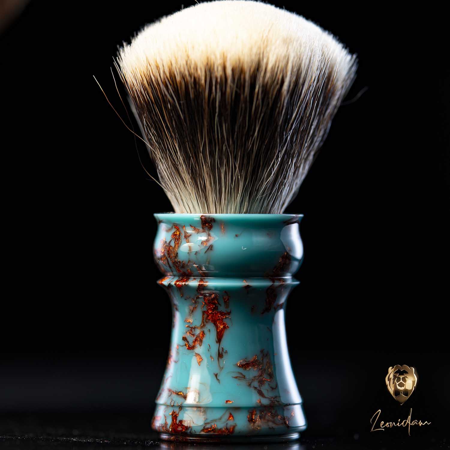 Handmade Shaving Brush "Tumultus" in polished blue and copper resin